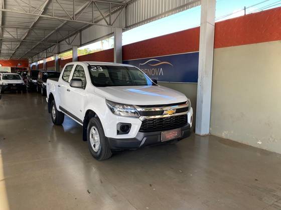 CHEVROLET S10 2.8 16V TURBO DIESEL LS CD 4X4 MANUAL CHEVROLET S10 2.8 16V TURBO DIESEL LS CD 4X4 MANUAL